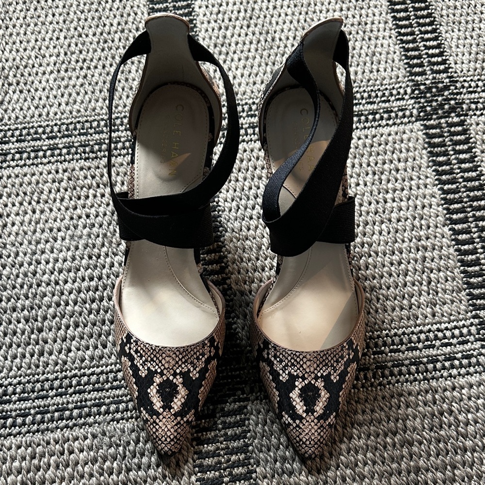 Cole Haan 6.5B Maikki Black and Tan Snakeskin Heels Brand New